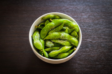 green peas in a bowl