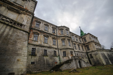 Fototapeta na wymiar Beautiful Medieval Pidhirtsi Castle, Lviv region, Ukraine