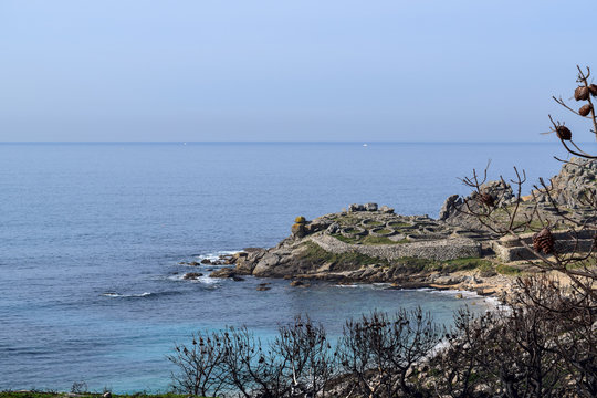 Castros en la costa