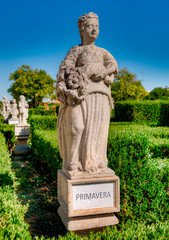 Statue du Printemps dans les jardins du palais épiscopal de Castelo Branco, Portugal
