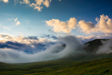  Swirling cloud in the mountains