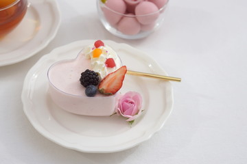 バレンタイン～いちごのムースゼリー