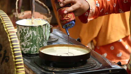Make Leker cakes, a type of crepes, Indonesian traditional snacks made from flour with sweet, savory and crunchy flavors