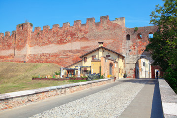 Fototapeta na wymiar exterior view and entrance of Fortress from Castelfranco