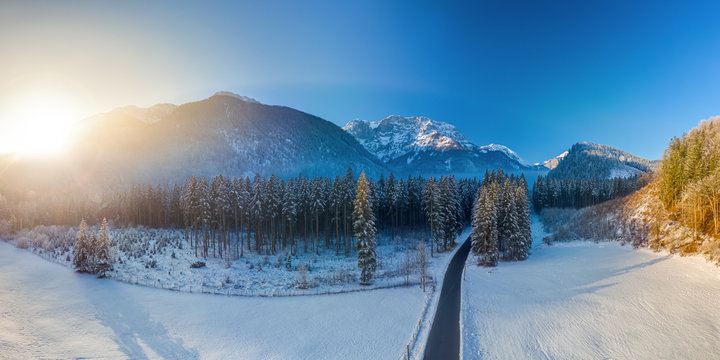 Winterlandschaft bei Ebensee im Salzkammergut