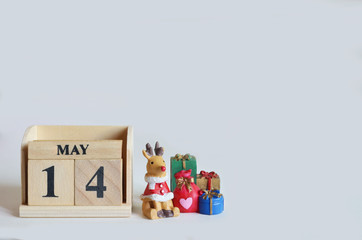 May 14, Christmas, Birthday with number cube design for background.