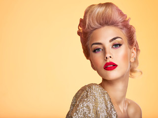 Beautiful blond woman with style hairstyle - obrazy, fototapety, plakaty