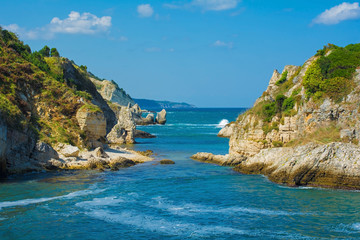 Fototapeta premium Looking out onto the Black Sea at Kilimli Bay, near Agva, Sile, in north west Turkey