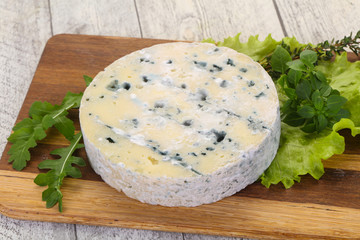 Round blue cheese