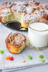 roses from yeast dough