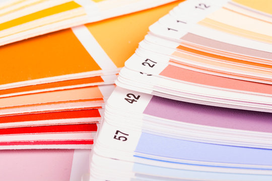 Farbf&auml;cher HKS - Farben - Druckerei