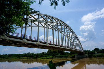 bridge, river, water, architecture, sky, railway, steel, structure, transportation, landscape, metal, europe, transport, road, arch, city, travel, train, blue, landmark, construction, railroad, infras