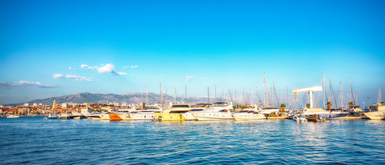 Naklejka premium Panoramic view of colorful boats in harbor of Split