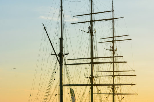 mast and rigging of ship