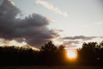 Fototapeta na wymiar Sunset at Komoka provincial park