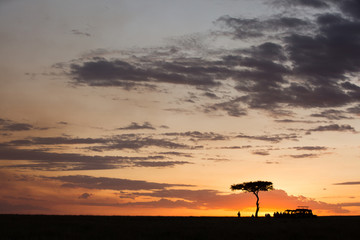 Fototapeta na wymiar Beautiful landscape during Sunset at Masai Mara
