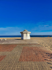 mały domek na plaży © michalsen