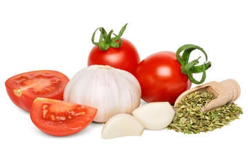 Fresh tomatoes, garlic, and dry oregano