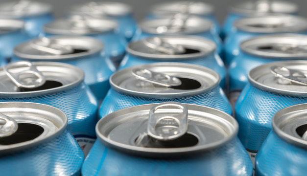 Aludose Bilder – Durchsuchen 32,033 Archivfotos, Vektorgrafiken und ...