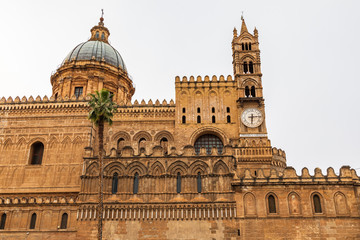 Fototapeta na wymiar Italy, Sicily, Province of Palermo, Palermo. The Cathedral of Palermo, a UNESCO World Heritage Site, constructed in 1184.