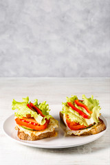 Image with a sandwich.