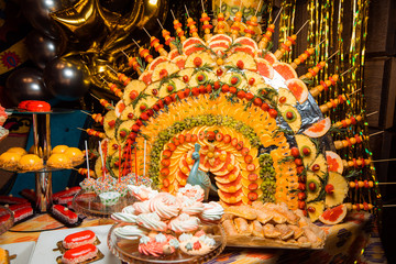  Creative fruit dessert funny peacock bird shape.