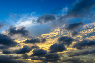 Naklejka na ściany i meble Beautiful sky and colorful clouds at dusk