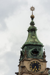 Fototapeta na wymiar old town clock tower in prague