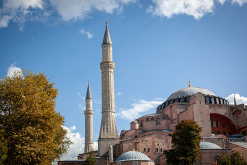 Fototapeta na wymiar Facade of the famous Hagia Sophia