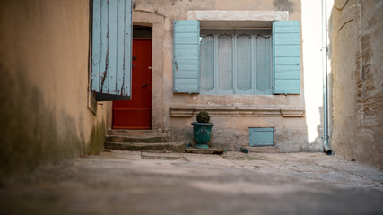 Naklejka na ściany i meble old house in Provence, France