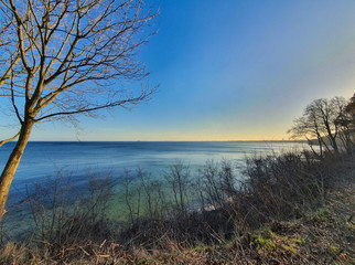 Brzeg morza. Morze Bałtyckie, Gdynia Orłowo. Polska.