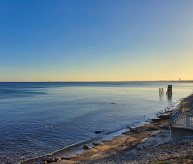 Brzeg morza. Morze bałtyckie, Gdynia Orłowo. Polska. Europa.