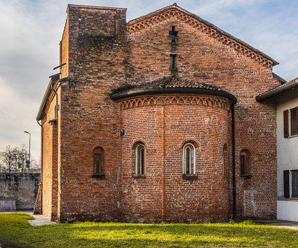 Milano - Chiesa Rossa