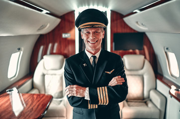 Pilot in private aircraft