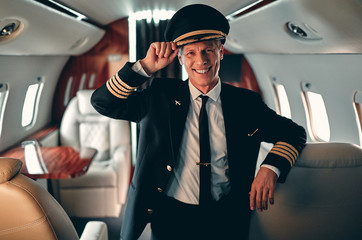 Pilot in private aircraft