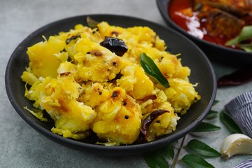 Kappa and meen curry / Spicy Red fish Curry with Cassava or Tapioca