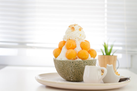 Bingzu korean shave ice fruit topping white background