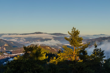 Pieniny panorama zimowa z Wysokiego Wierchu