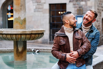 Fototapeta na wymiar a young gay couple at Barcelona - gay concept