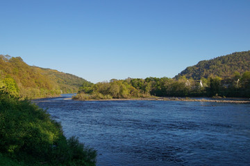 Fototapeta na wymiar The river Tay in Dunkeld