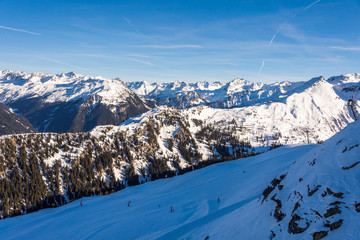 Fototapeta na wymiar Alpine skiing landscape - Austrian Alps scenery. Winter sports concept.