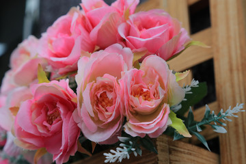bouquet of pink roses / FLORES
