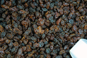 Dried sultana raisins in bulk
