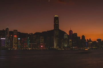 new york city skyline at night