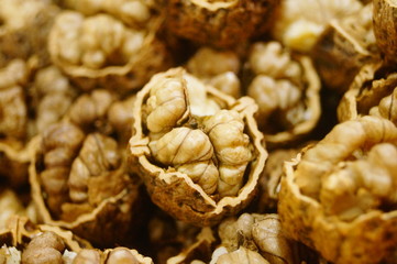 Dried walnuts and walnuts