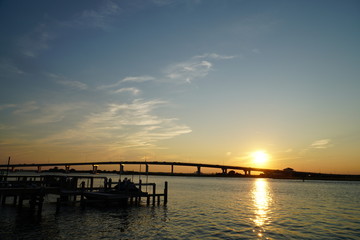 Obraz na płótnie Canvas Sunset Over Bridge 