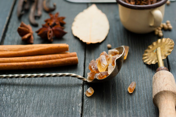 Dessert spices on black