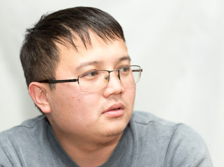Obraz premium Man wearing glasses Asian look good mood