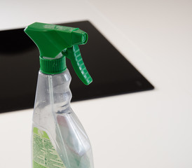 Cleaning agent in plastic spray bottle, maintenance of induction cooker and kitchen, hygiene and...