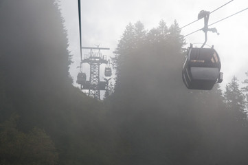 kanzelwandbahn im kleinwalsertal bei nebel